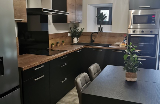 Ground-floor apartment in a residential house