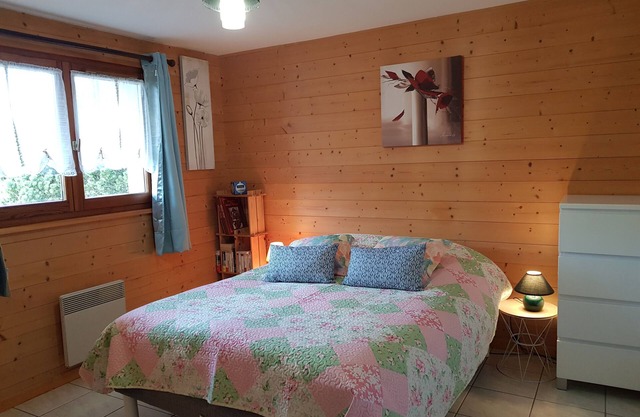 Ground floor apartment in Vosges chalet overlooking the valley.