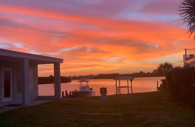 Ground floor Bay front, heated pool, dock, private beach access onsite.n