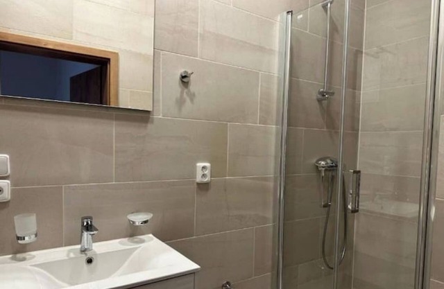 Group family apartment near Florenc walk to center