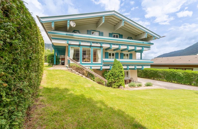 Group house overlooking the waterfalls