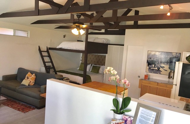 Guest apartment with private entrance