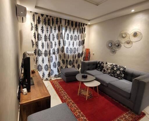 Guest friendly 2 bed apartment in victor Hugo gulize