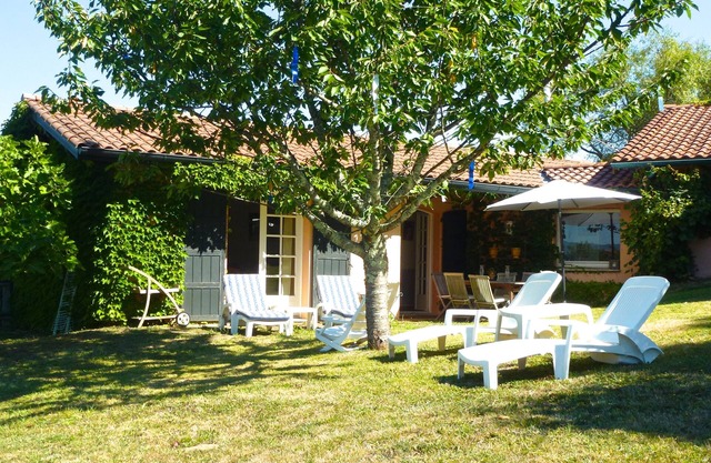 Guest house, 15 minutes from the beaches, quiet, beautiful mountain views, WIFI