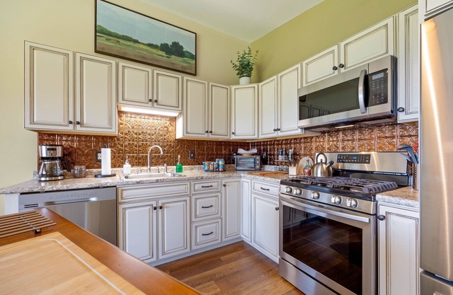 Guest House at Winterport Evergreen Farm