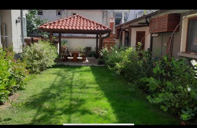 Guest House Ofilovi