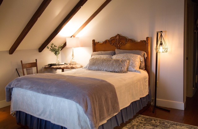Guest House on Picturesque Farm near Shady Maple Smorgasbord