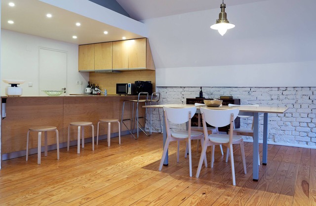 GuestHouse Charme - Loft Apartment M - Centro Viseu - wifi