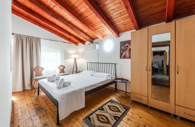 Guesthouse 'Hapa të Lehtë' - Room 3 - Pro Bono