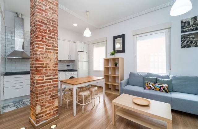 GuestReady - Another brick in the wall
