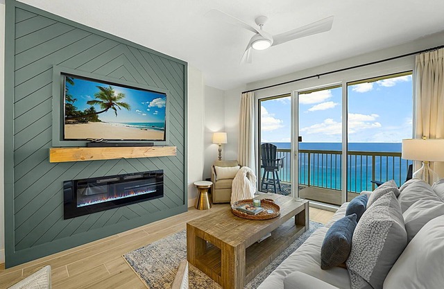 GULF FRONT | Remodeled, Upscale 2 King Suites+Private Full BR | Beach Chair Svc!