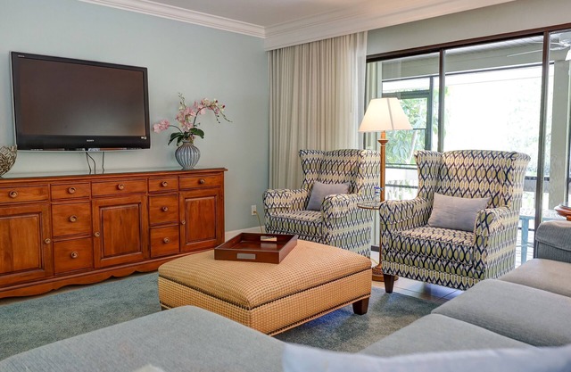 Gulfside Island Escape - Steps to Beach & Pool - OFFICIAL RESORT LISTING