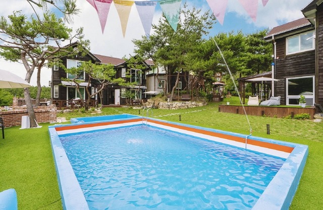 Gyeongju Themandi Pension