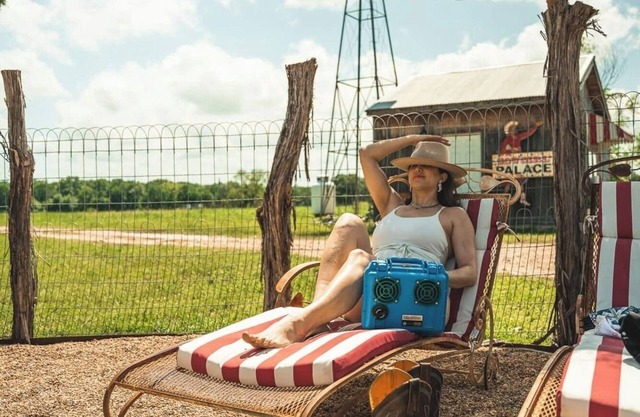 Gypsy Farmhouse - Wander Inn