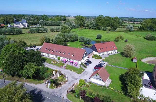 Hôtel Spa & Restaurant Les Saules