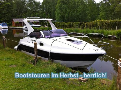 Hüttendorf für Euch alleine - geführter Yachtausflug nach Prieros inclusive! Nur 3 Minuten zum Badesee Fahrräder kostenlos vorhanden