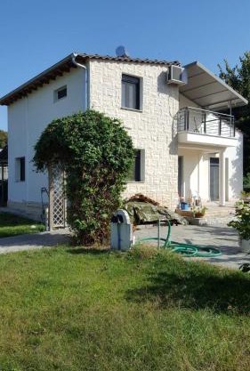 H BIΛΑ ΤΩΝ ΟΝΕΙΡΩΝ ΣΟΥ-999 THE VILLA OF YOURS Dreams 999