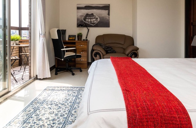 ★H&K 4/2 Big Apartment on Walking Street【Ximen】