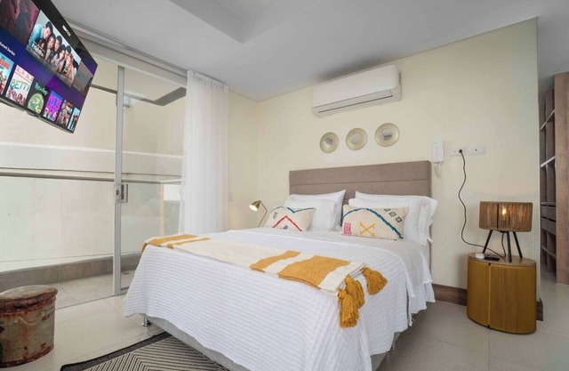 H309 - Gorgeous 1BR | Balcony | Pool | Parking