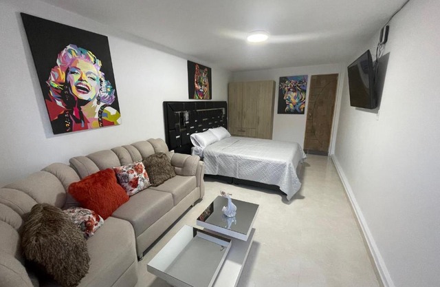 Habitaciónes Estrato 6 Diagonal a Campanario