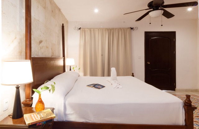 Habitacion de lujo estilo colonial en Valladolid, Yucatán.