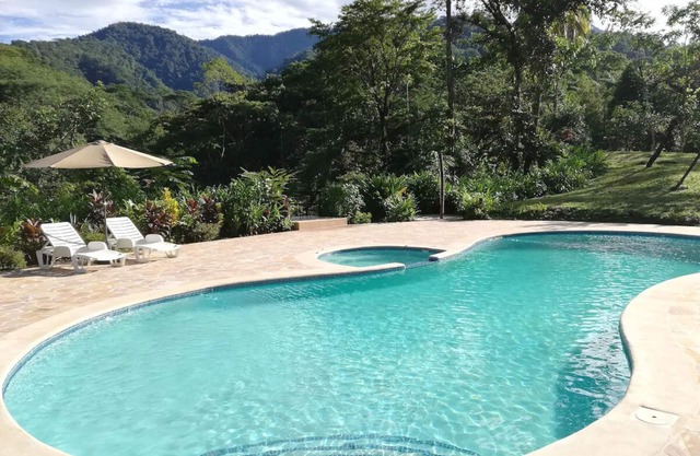 Hacienda Mil bellezasnLodge with Private 40ha Jungle Reserve and Lnarge Pool