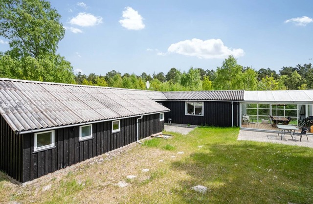"Hælf" - 600m from the sea by Interhome
