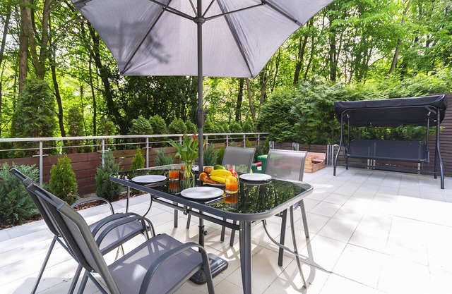 Haga 2 | Close to Beach Sopot Apartment | Parking