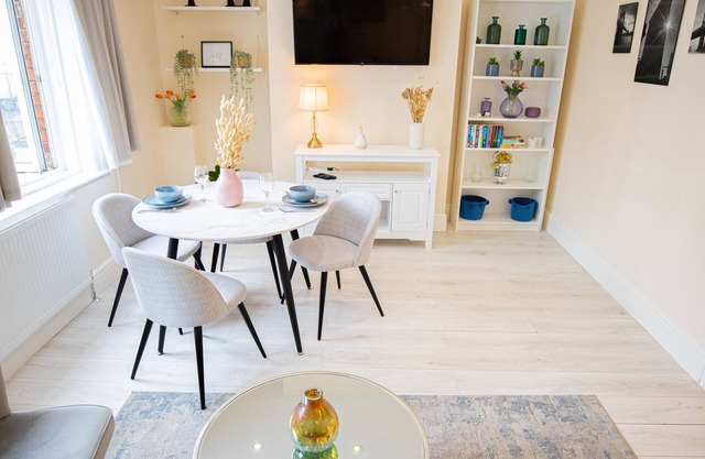 Hammersmith Apollo 1 Bedroom Apartment