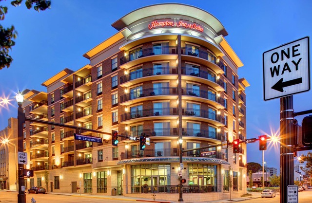 Hampton Inn & Suites Baton Rouge Downtown