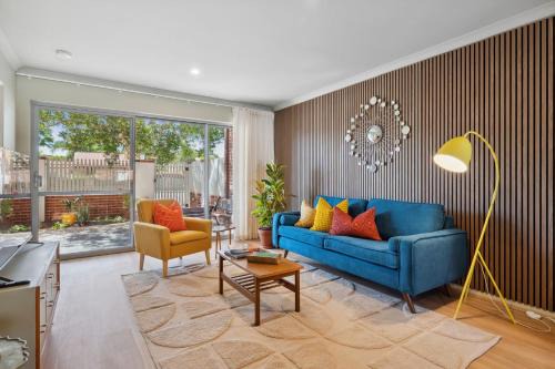 Happy Stays Classic Mid-Century Modern Escape