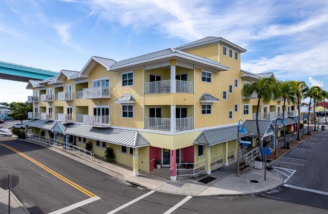 Harbour House at the Inn 209