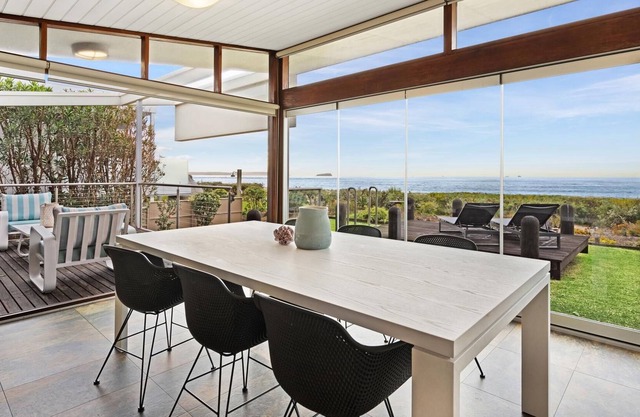 Hargraves Beachfront at Noraville - Hargraves Beachfront at Noraville. Absolute Beachfront. Panoramic views of Hargraves Beach
