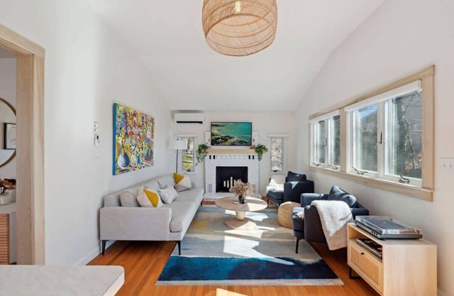 Harley's House |Minutes to Beach |Newly Renovated