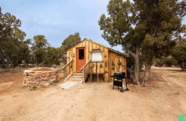Harvest Moon Cabin near Monticello