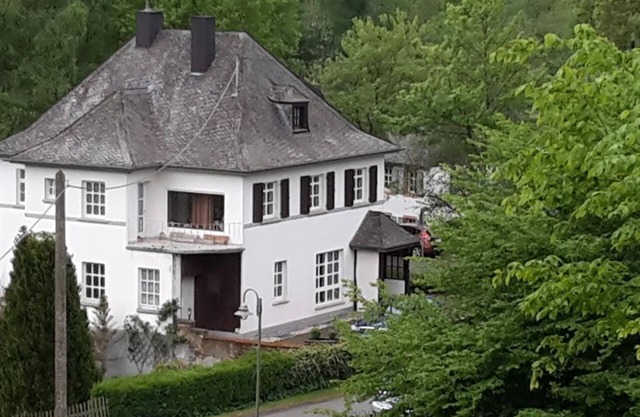 Haus Ruth - holiday house, shower and bath, toilet, 2 bedrooms