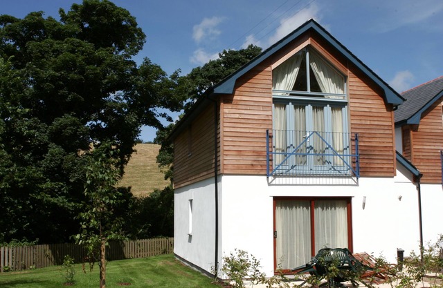 HAVEN, family friendly, with a garden in Carnon Downs