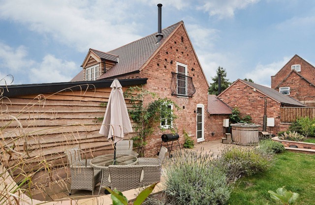 Hay Bale Cottage - Luxury Cottages