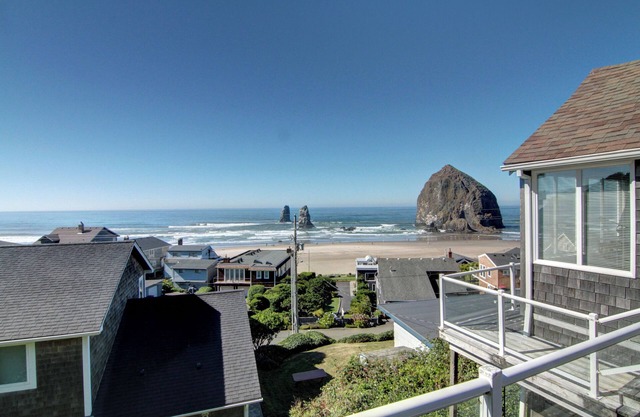 Haystack Haven - Haystack Rock View - Cannon Beach Property Mgmt