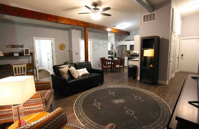 Head above Water - Downtown Chillicothe