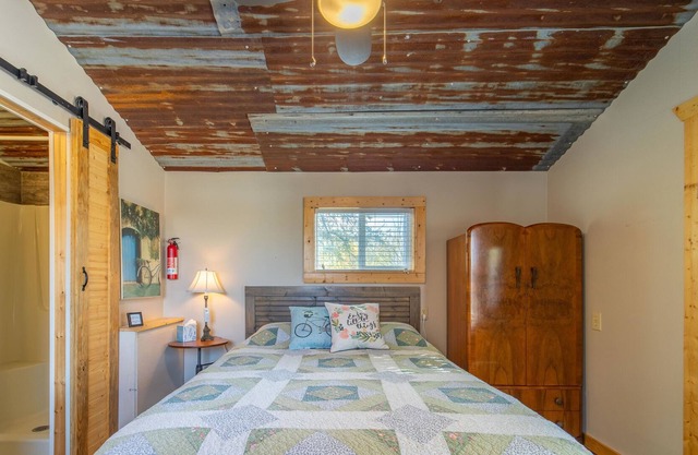 Hearsay Hideaway in Historic Glen Rose, Texas