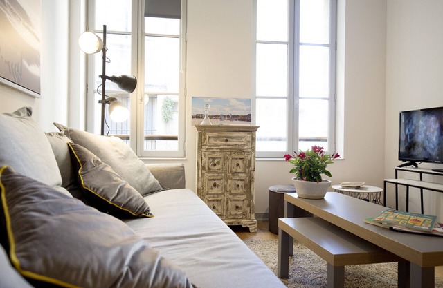 HEART OF BORDEAUX Cosy Apartment