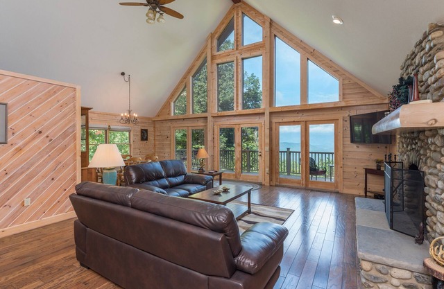 Heaven's Point | Great views, pet friendly