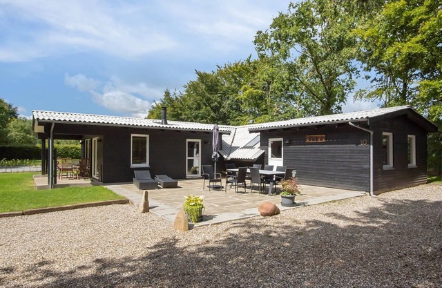"Hedwig" - 30km from the sea by Interhome