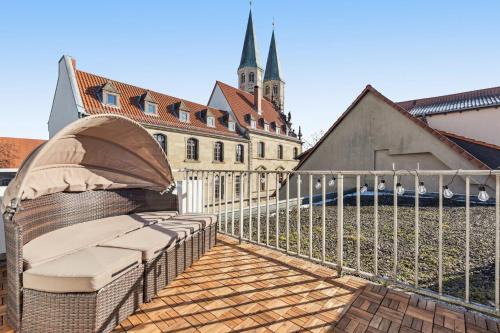 Hellohome I Gemütliches City Studio mit großer Dachterrasse & Parkplatz