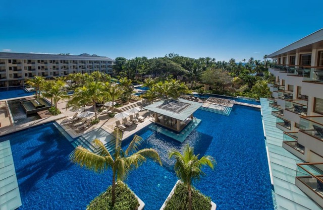 Henann Resort Alona Beach