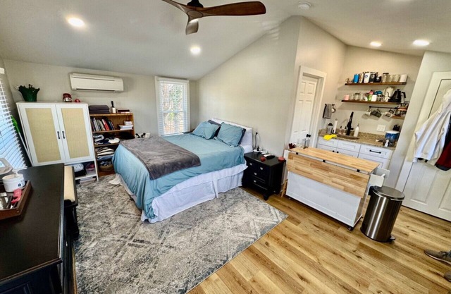 Hepler House- Garage Apartment