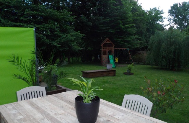here and there, your cottage 1 to 8 people