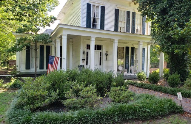 Heritage Inn BNB