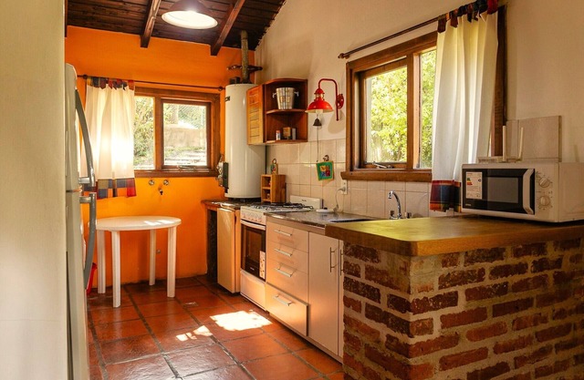 Hermosa Casa con Jardín y Vista a las Montañas